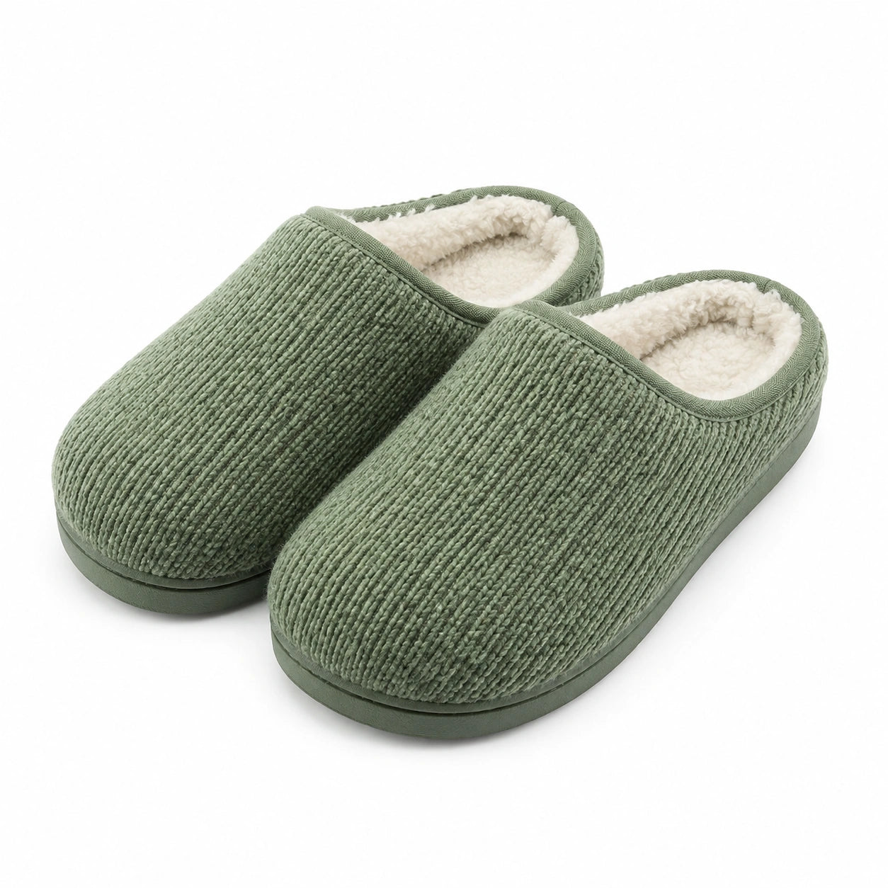 Chaussons 42/43 en textile vert avec doublure chaude style mule