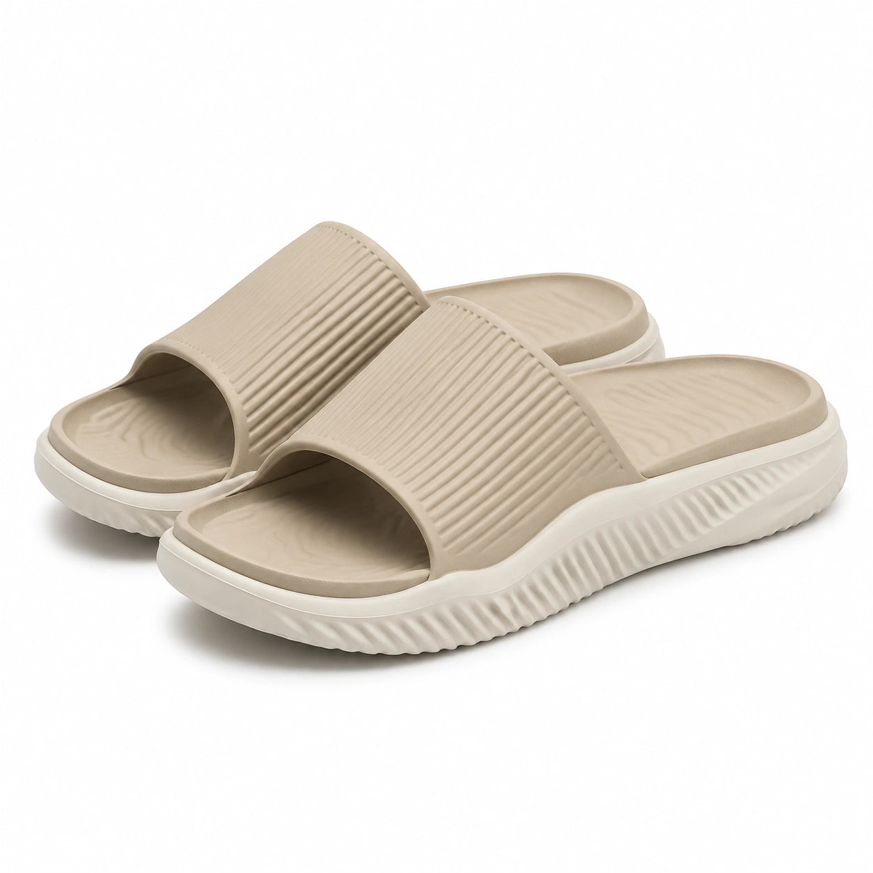 Claquettes taille 40/41 en matière synthétique beige pour usage quotidien à semelle texturée